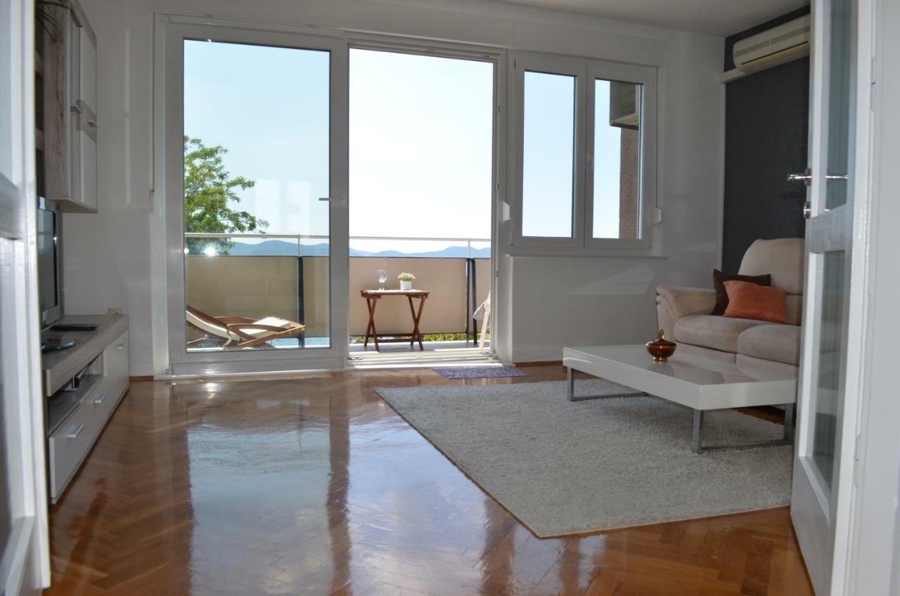 Apartment Roxy Zara Esterno foto
